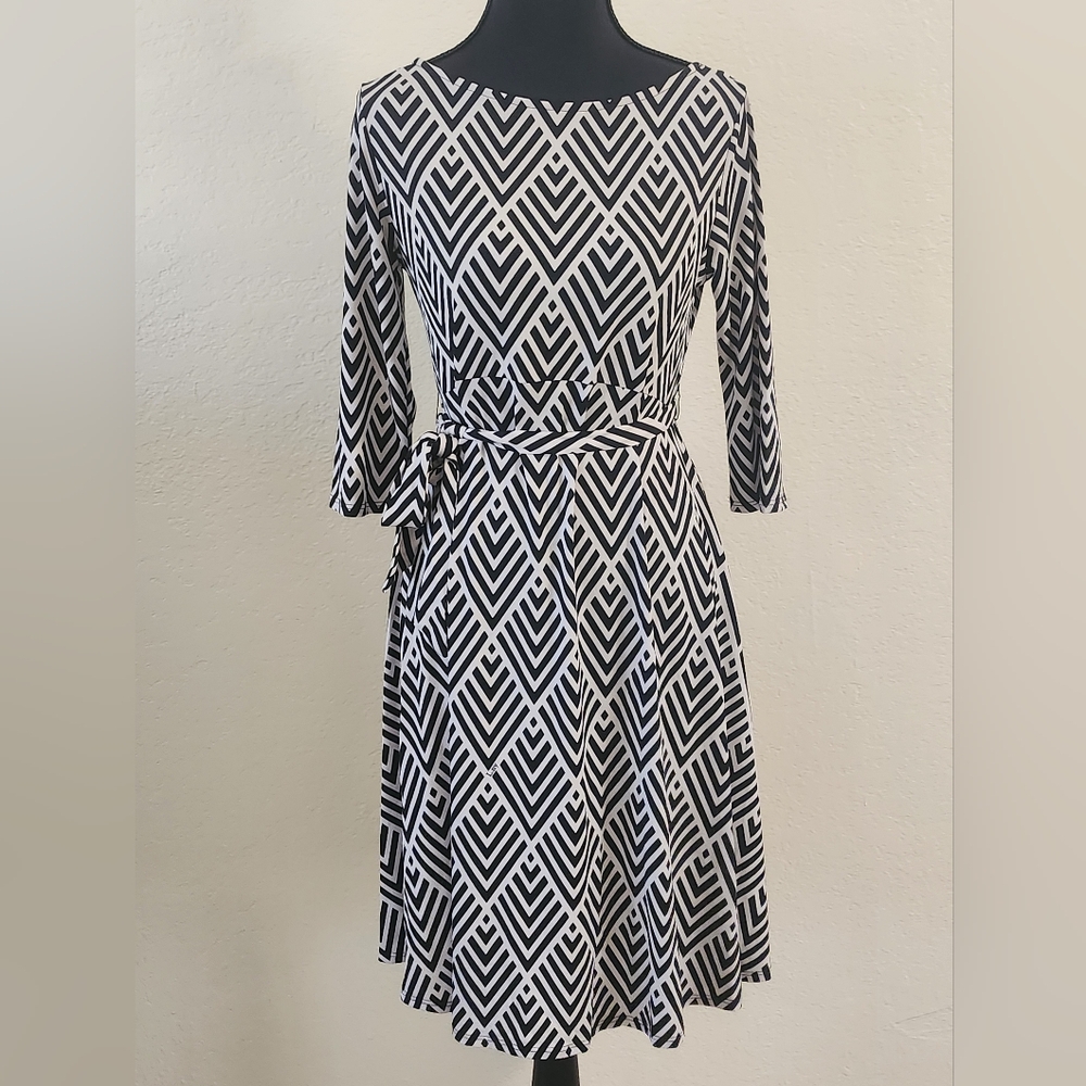 Black and White Geometric Dress